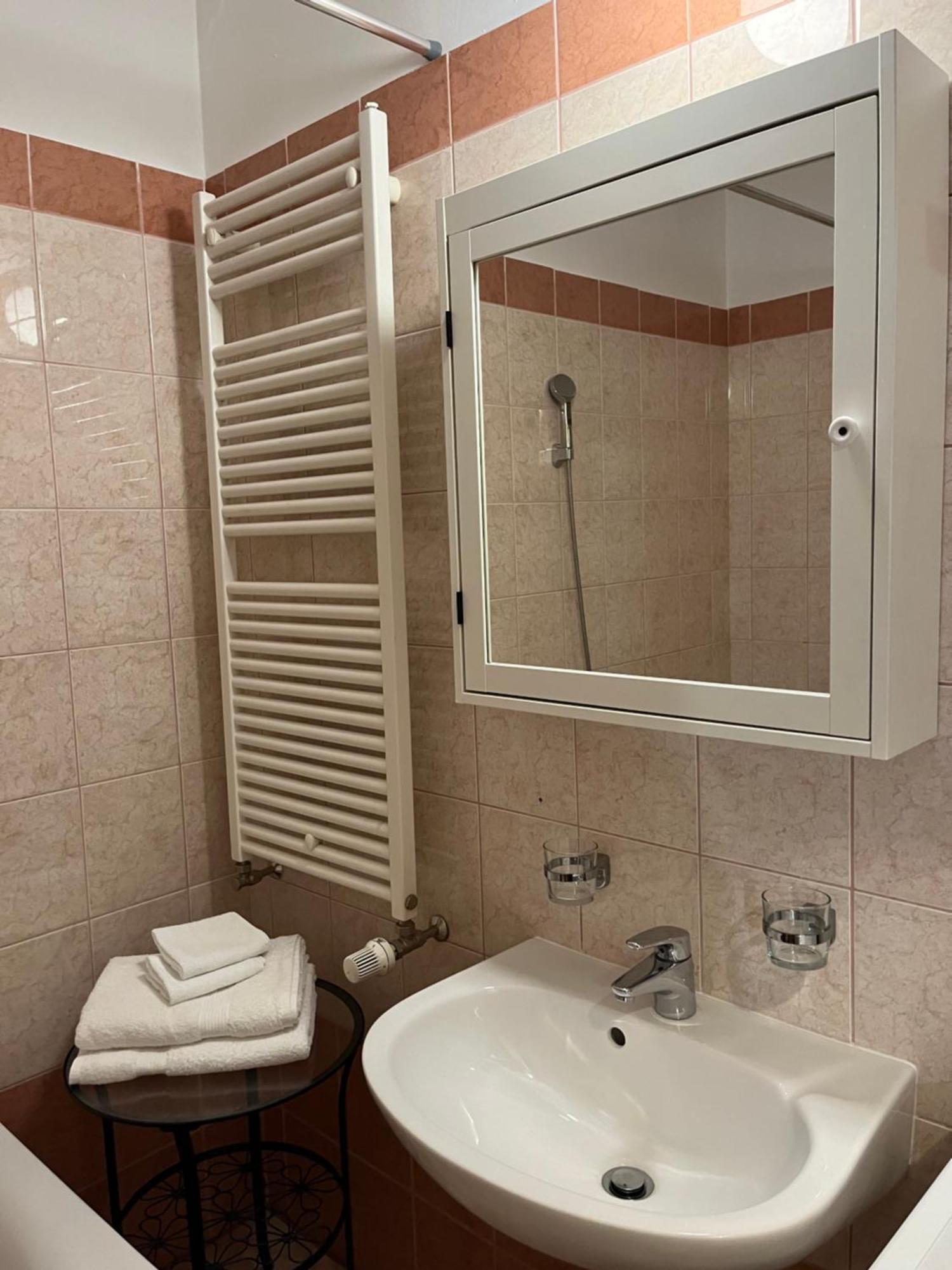 City Center Apartments With Optional Garage Budapest Extérieur photo